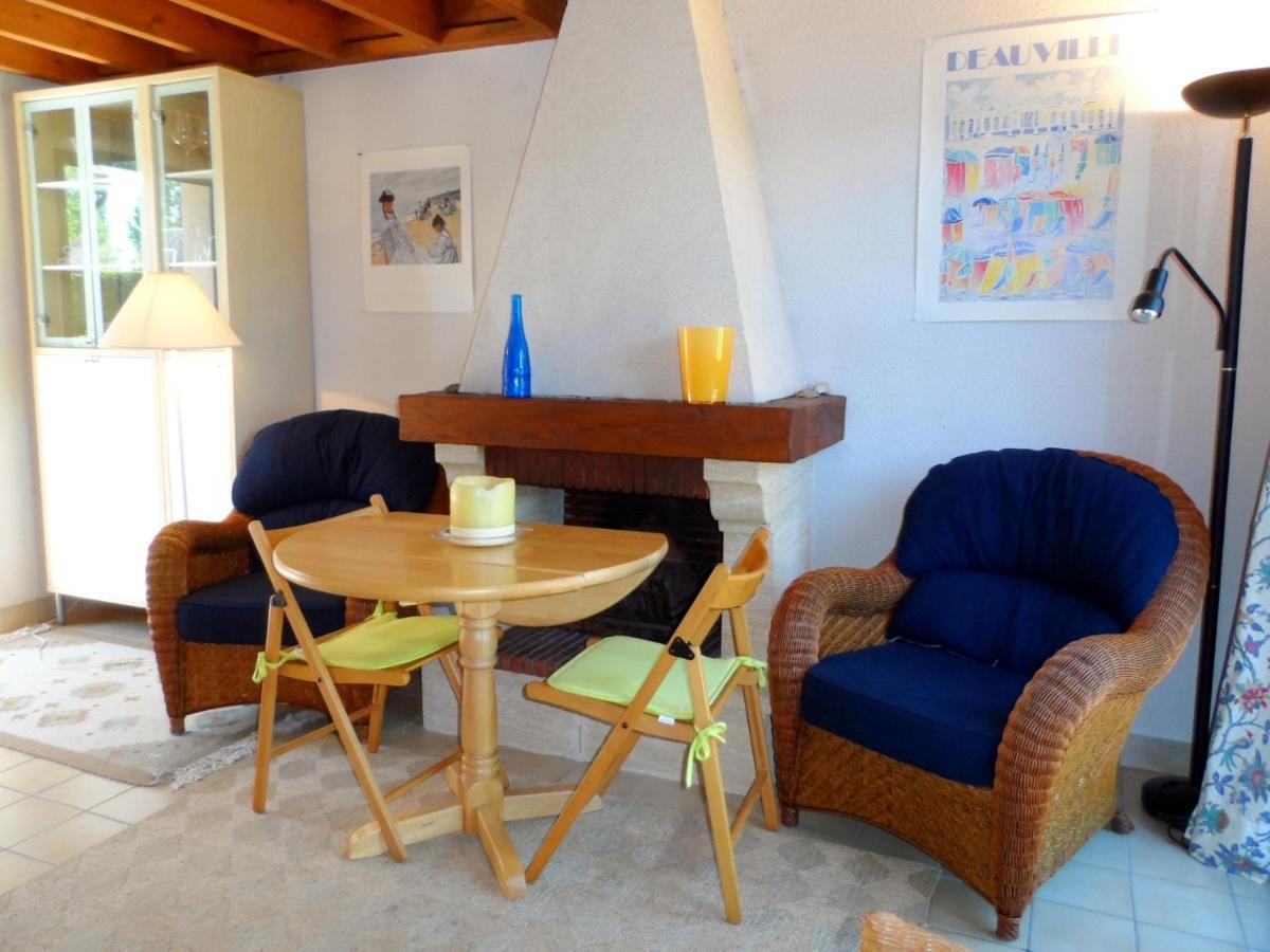 Charmant Cottage Normand Avec Jardin, Proche Hippodrome, Piscine Chauffee Et Tennis, Parking Prive - Fr-1-487-288 Cabourg Εξωτερικό φωτογραφία